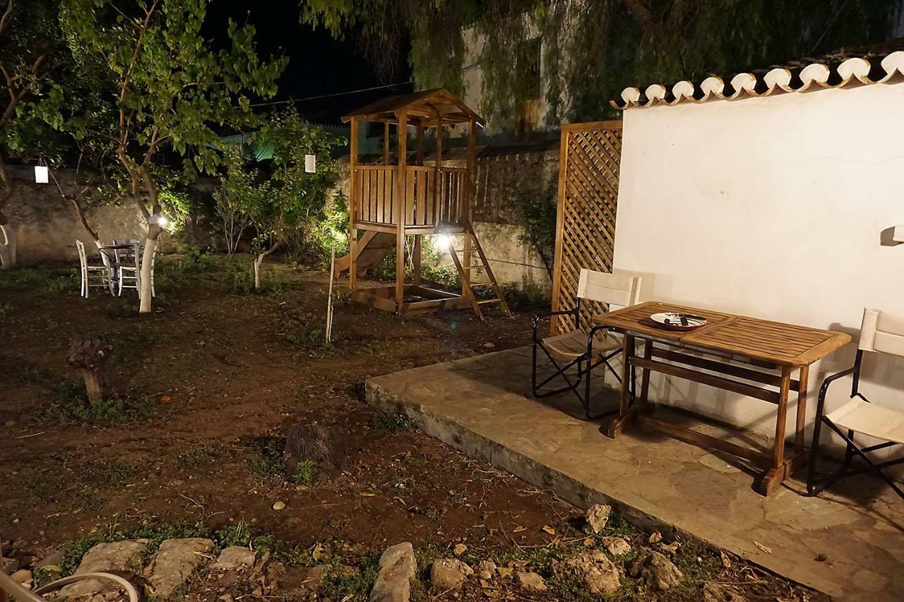 Two Olive Trees ξενώνας Σπέτσες Εξωτερικό φωτογραφία