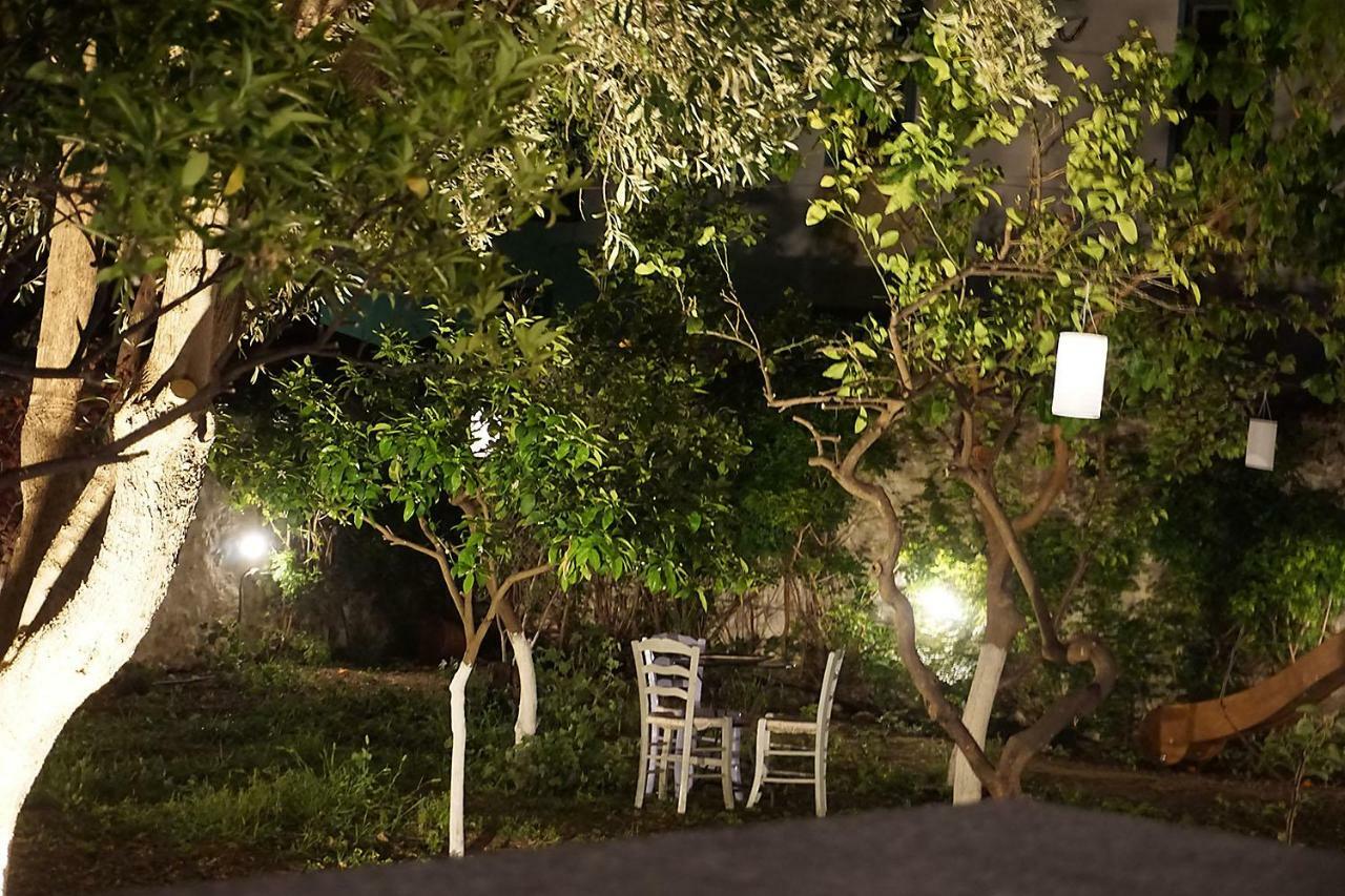 Two Olive Trees ξενώνας Σπέτσες Εξωτερικό φωτογραφία