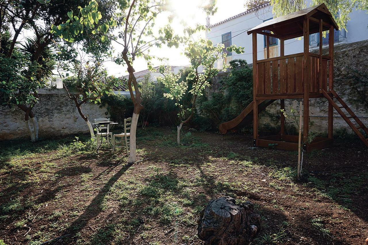 Two Olive Trees ξενώνας Σπέτσες Εξωτερικό φωτογραφία